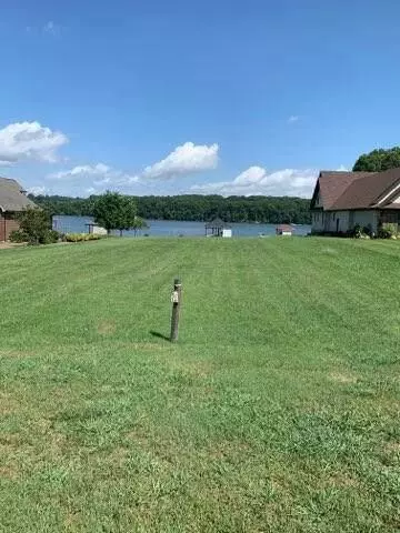 3706 Promontory PT, Louisville, TN 37777