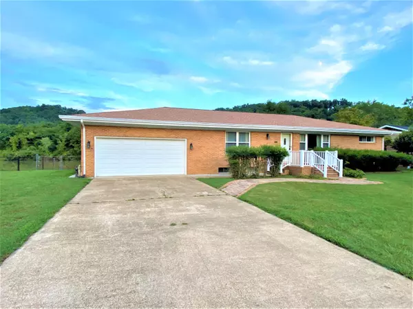 Clinton, TN 37716,410 Riverside D DR