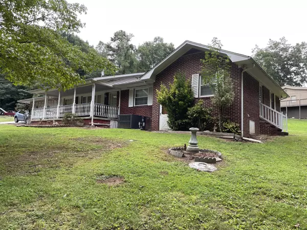 112 Montcrest DR, Harriman, TN 37748