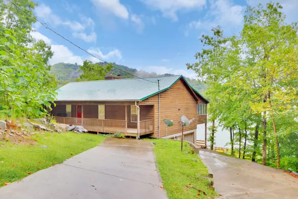 711 Norris Shores DR, Sharps Chapel, TN 37866