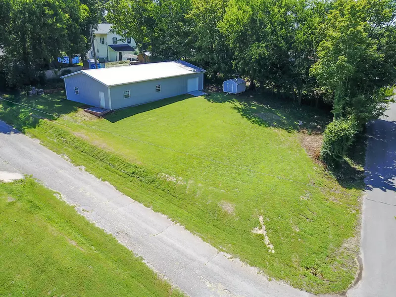 701 College St, Loudon, TN 37774