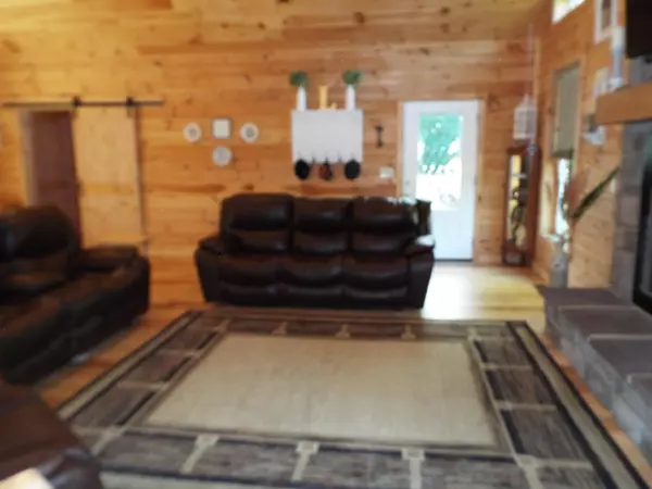 Sevierville, TN 37876,3851 Mistletoe LOOP