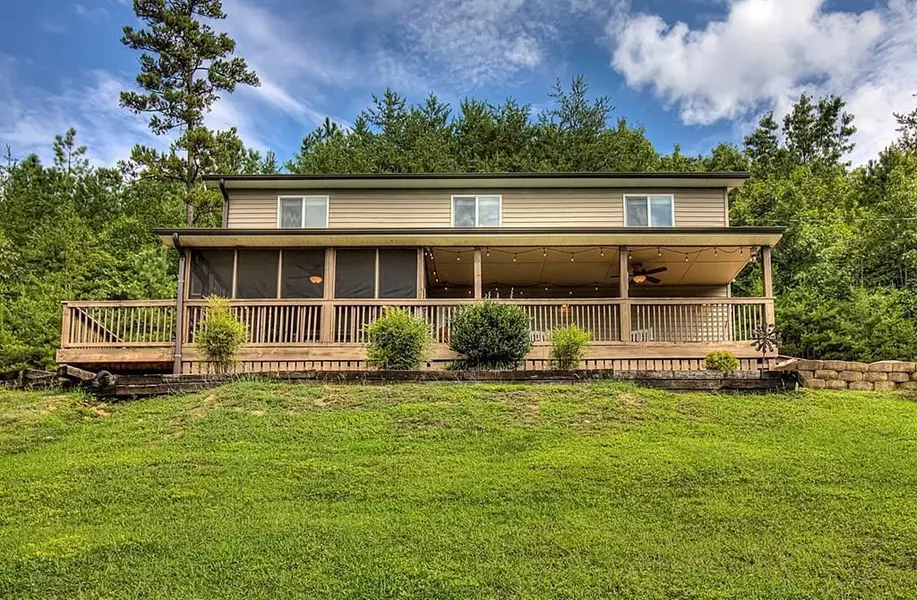 289 Cove Hollow Rd, Cosby, TN 37722