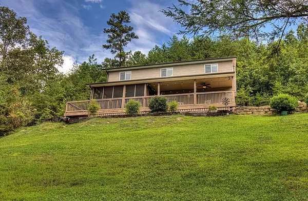 Cosby, TN 37722,289 Cove Hollow Rd