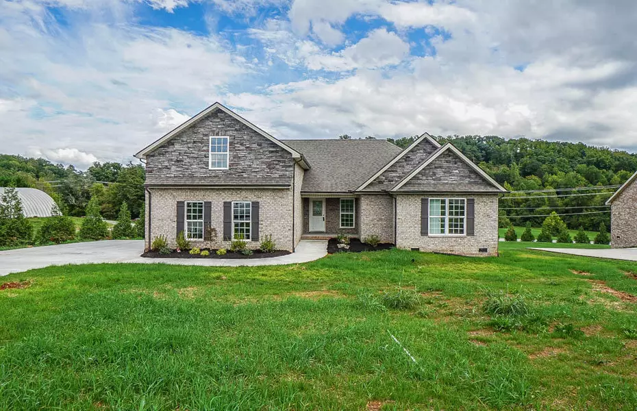 2808 Sagegrass DR, Louisville, TN 37777