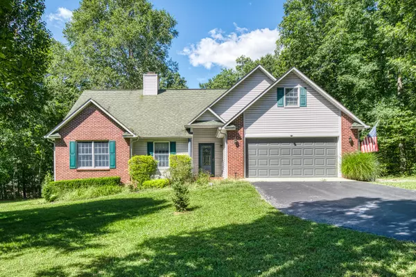 833 Creekway DR, Crossville, TN 38555