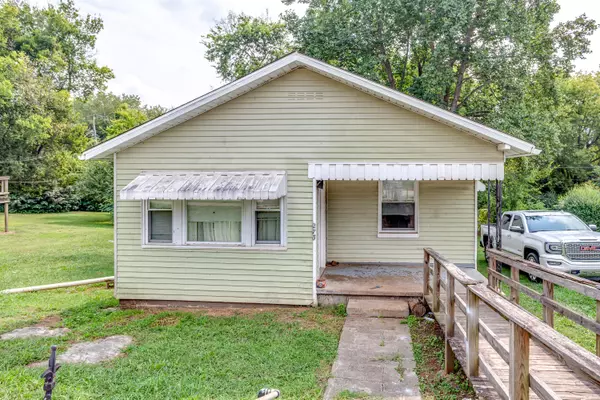 273 Stephenson St, Alcoa, TN 37701