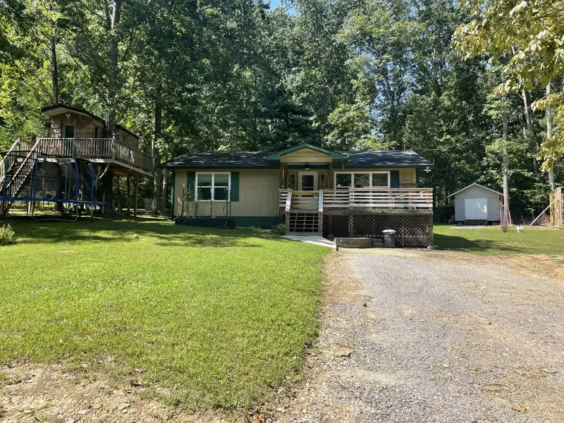 4020 Saponac DR, Crossville, TN 38572