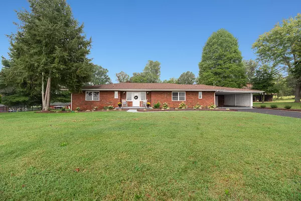 3205 Hudson Rd, Mascot, TN 37806