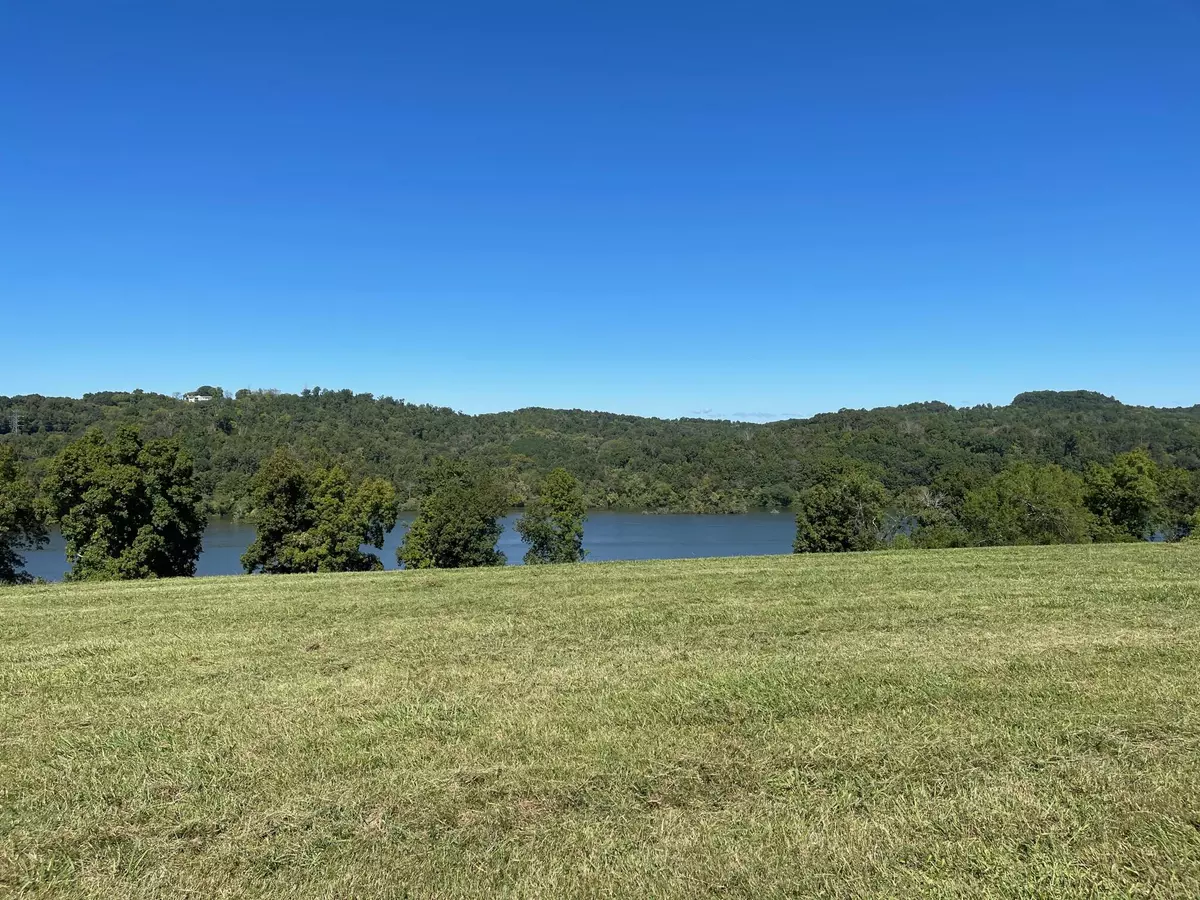 Loudon, TN 37774,2327 Persimmon Ridge