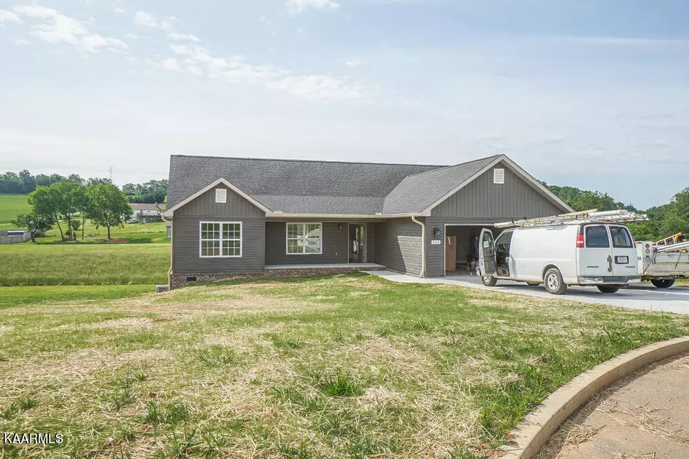 Maryville, TN 37801,113 Chris CIR