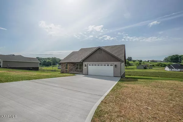 Maryville, TN 37801,109 Chris CIR