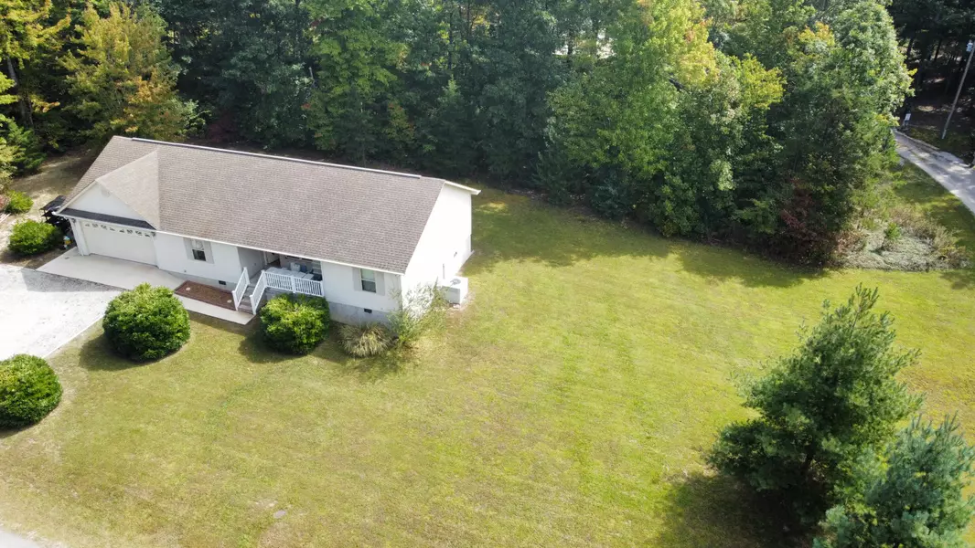 1009 South LN, Grimsley, TN 38565