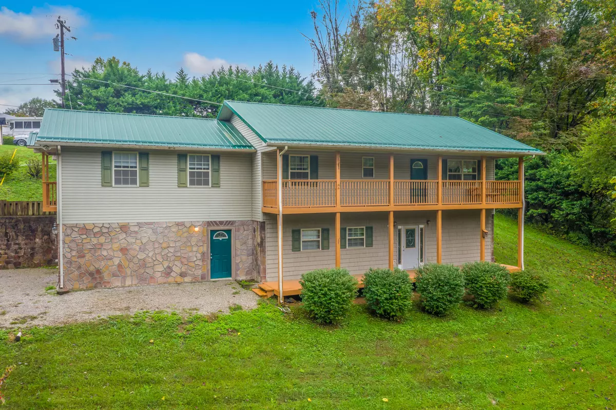 Rocky Top, TN 37769,122 Sierra LN