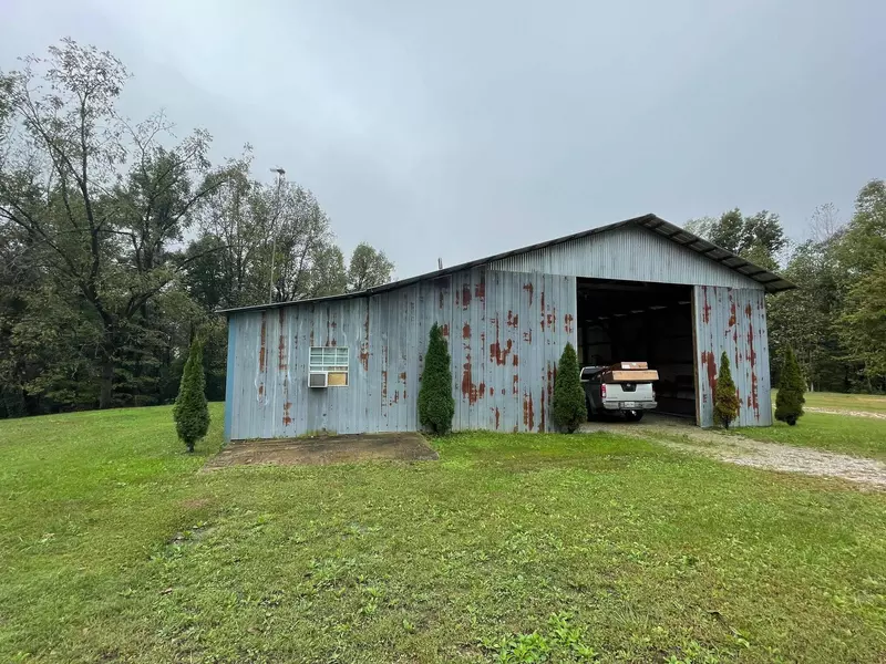 1856 Oloff Smith Rd, Allardt, TN 38504
