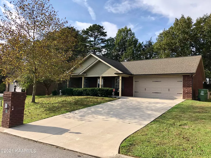 7648 Applecross Rd, Corryton, TN 37721