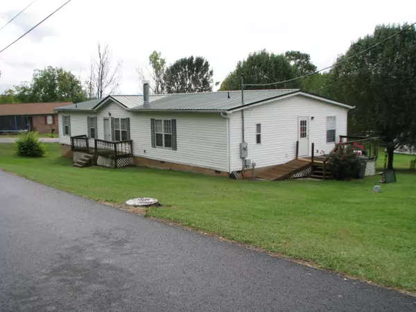 1542 Williams St, White Pine, TN 37890