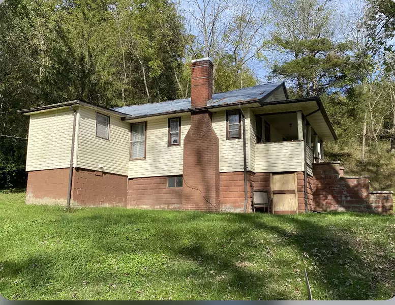 105 Brantley Rd, Harrogate, TN 37752