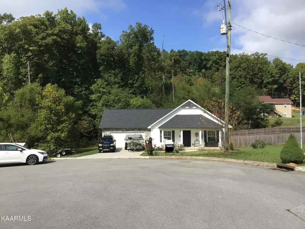 Maynardville, TN 37807,360 Covenant LN