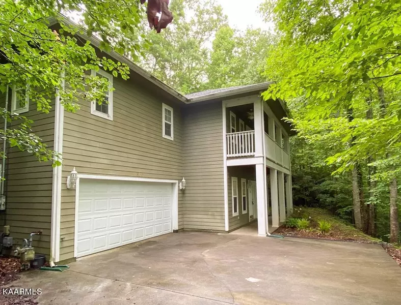 530 Crest Rd, Gatlinburg, TN 37738