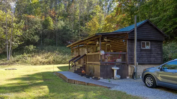 1179 Rule Hollow Rd, Sevierville, TN 37876