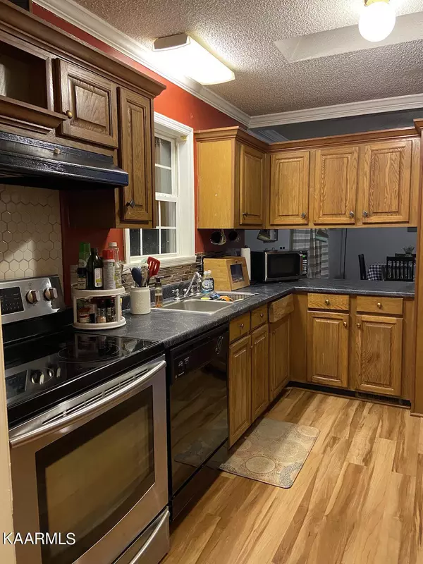 Limestone, TN 37681,103 Dutchy Humphreys Rd