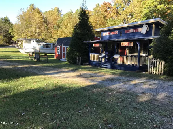 Tellico Plains, TN 37385,10905 Highway 68