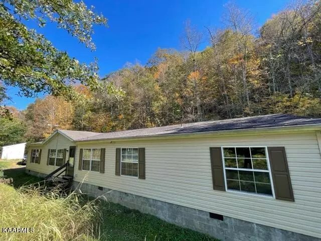 1295 Wolf Valley Rd, Heiskell, TN 37754