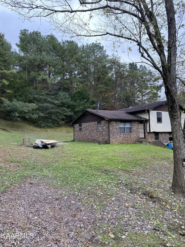 Parrottsville, TN 37843,120 West DR