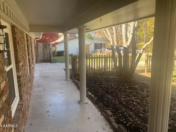 Knoxville, TN 37918,6825 Cochise DR