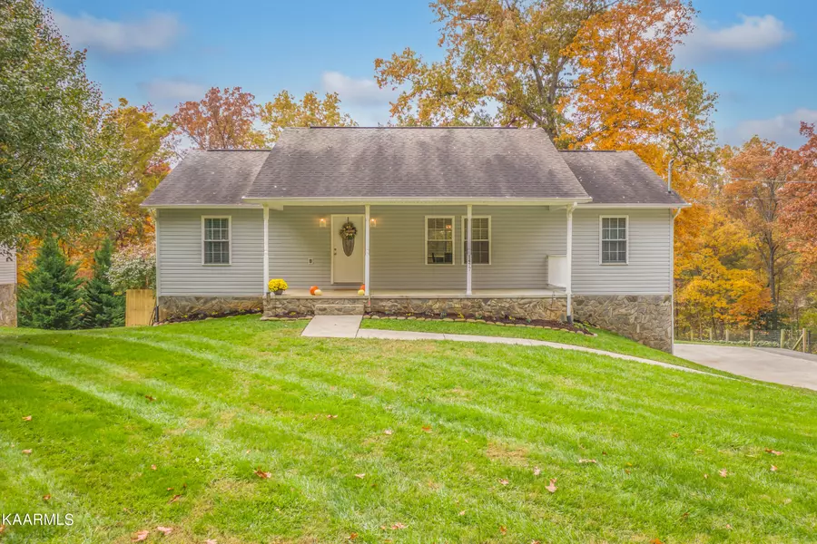 1477 Green Acres DR, Newport, TN 37821