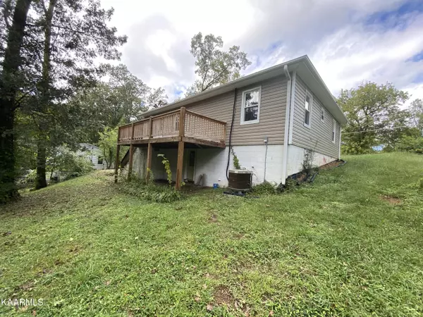 Knoxville, TN 37920,5313 Rebecca LN