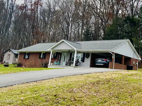 403 RUSSELL ROAD SOUTH Rd, New Tazewell, TN 37825