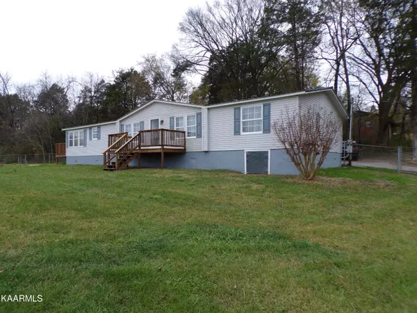 203 Hillvale Rd, Clinton, TN 37716