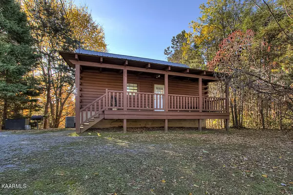 Sevierville, TN 37876,516 Sassafras Tr