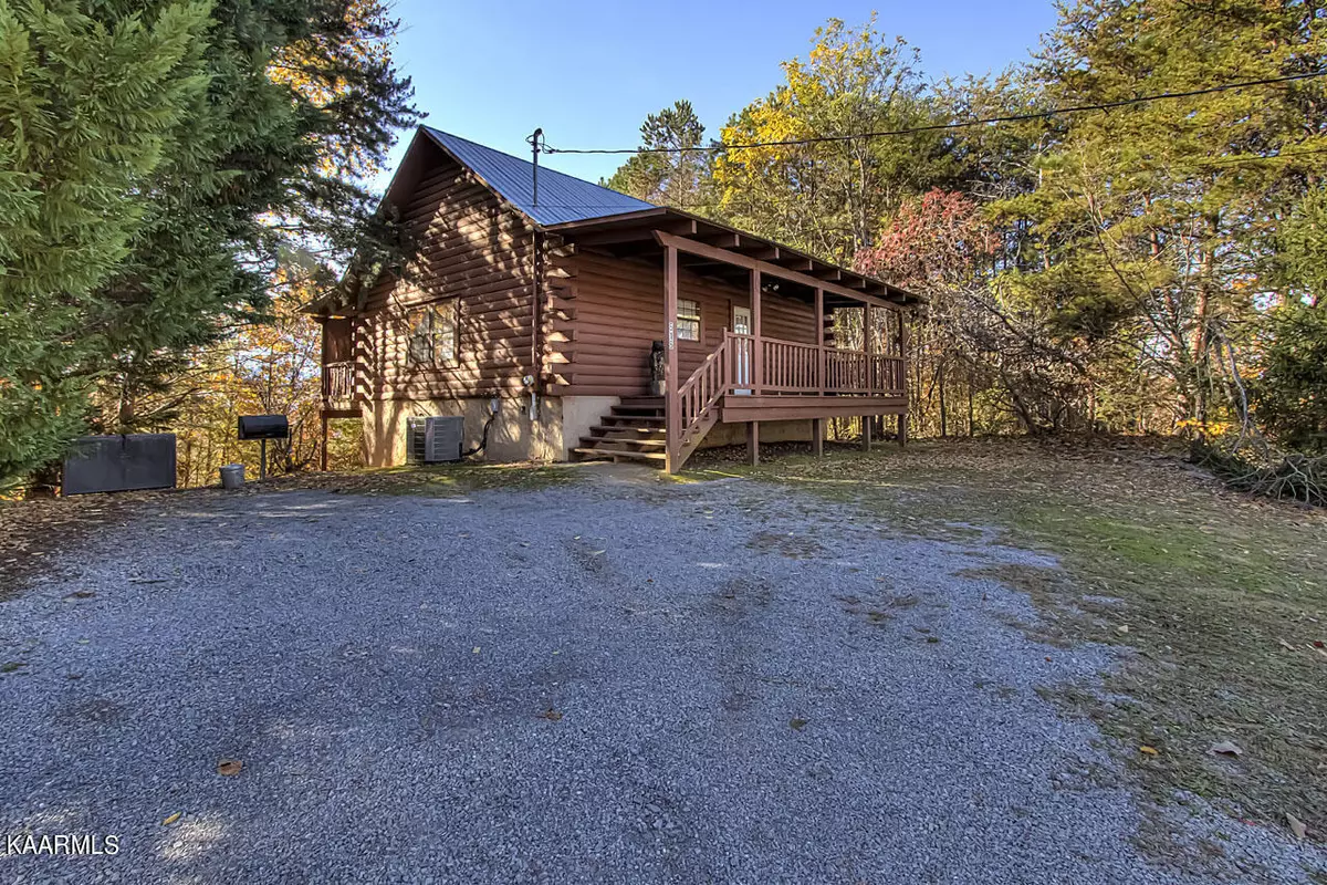 Sevierville, TN 37876,516 Sassafras Tr