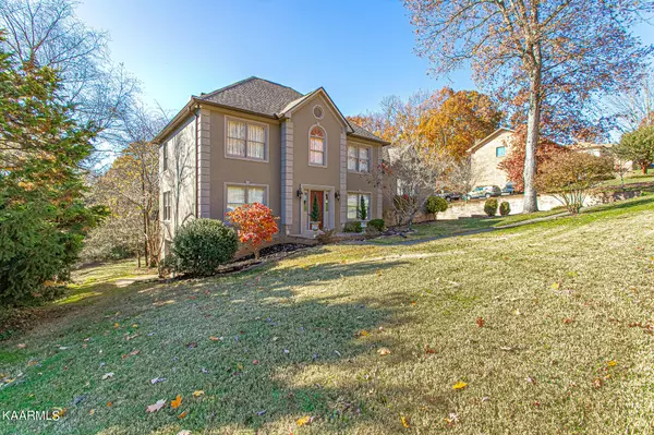 Knoxville, TN 37922,513 Summit Lake CT