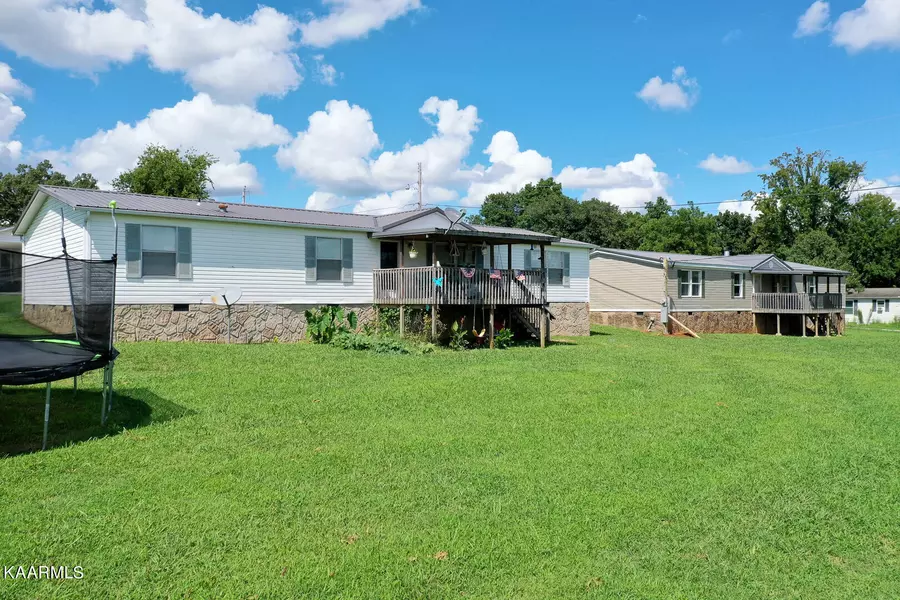 123 & 127 Whitney Raye CIR, Walland, TN 37886