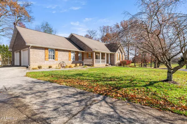 Maryville, TN 37803,966 Meadow Oaks DR