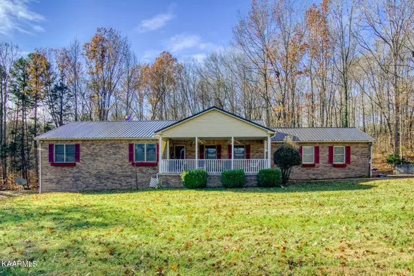 4950 Lost Creek Rd, Sparta, TN 38583