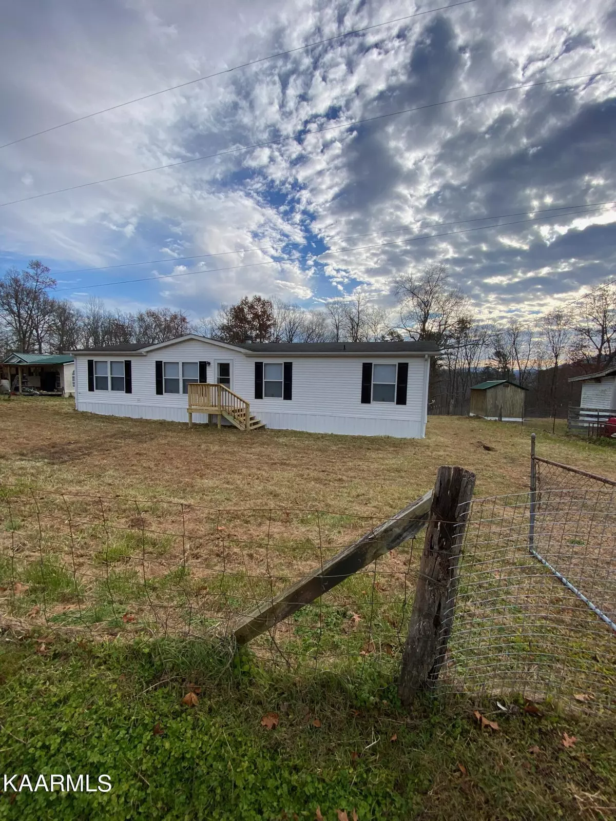 Duff, TN 37729,255 Little White Oak Rd