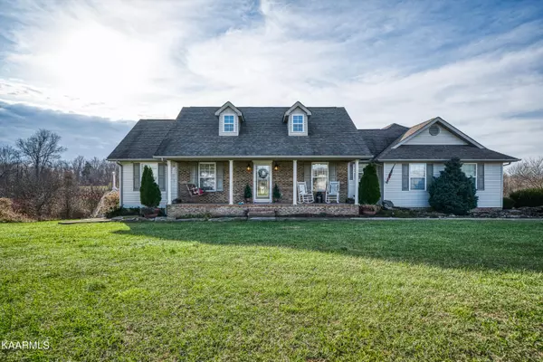 2051 Clear Creek Rd, Crossville, TN 38571