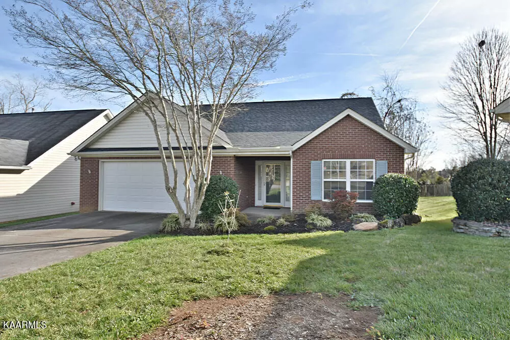 Lenoir City, TN 37771,271 Eaton Village TRCE