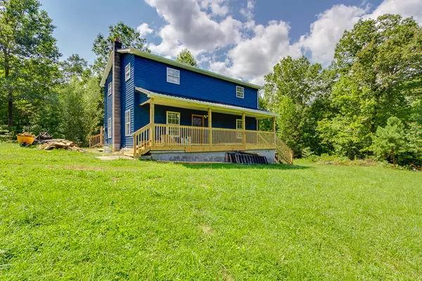 270 McBee LN, Speedwell, TN 37870