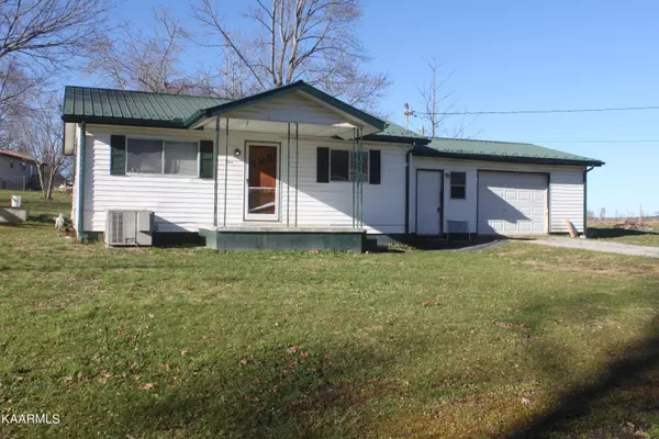 343 Carl Griffith Rd, Robbins, TN 37852