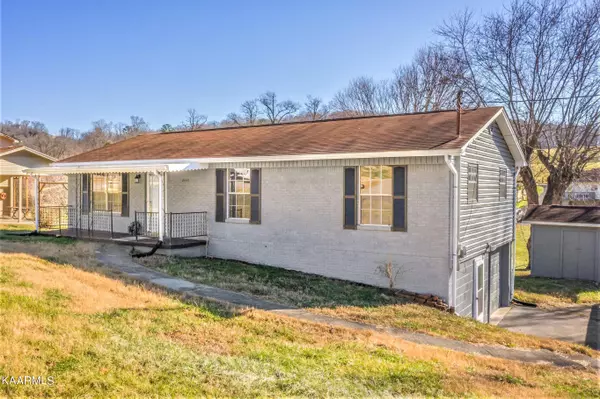 2444 Holder DR, Morristown, TN 37814