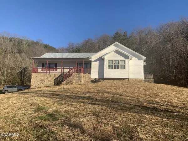 171 Cherokee LN, Blaine, TN 37709