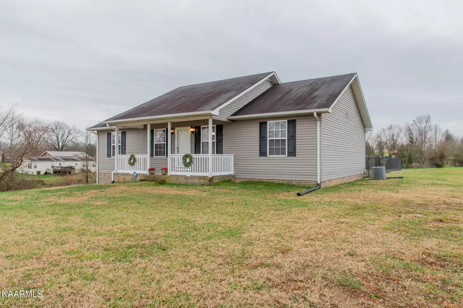 7150 Southfork Rd, Baxter, TN 38544