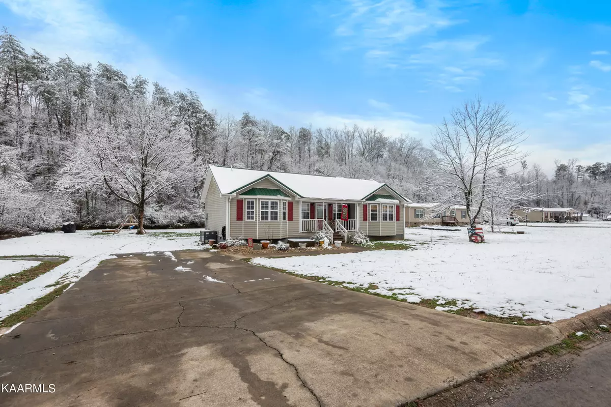 Tellico Plains, TN 37385,125 Baker Farm Rd