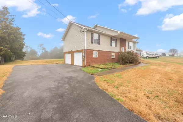 Kodak, TN 37764,839 Harvest Meadows DR